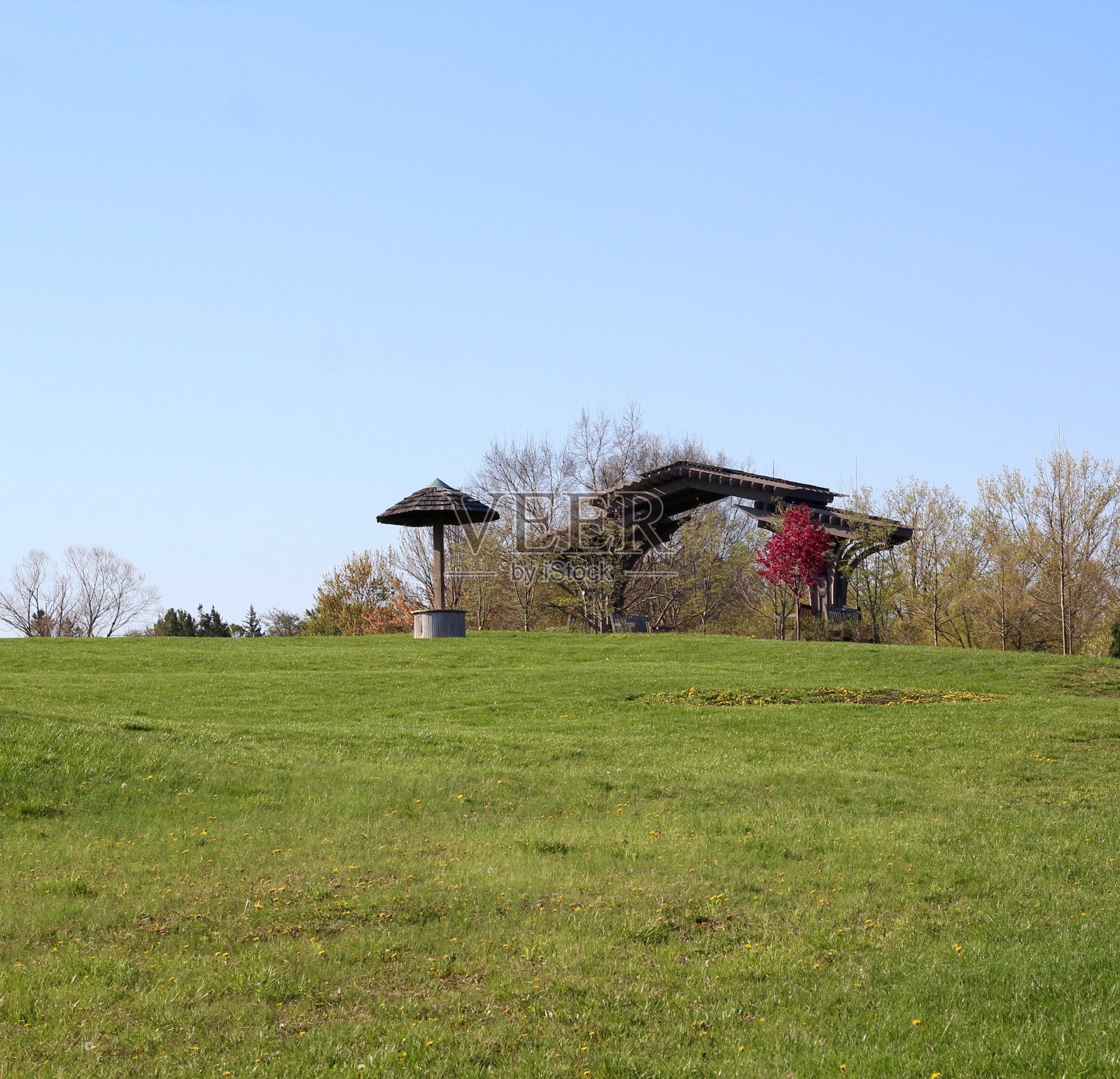 山上的木拱门照片摄影图片