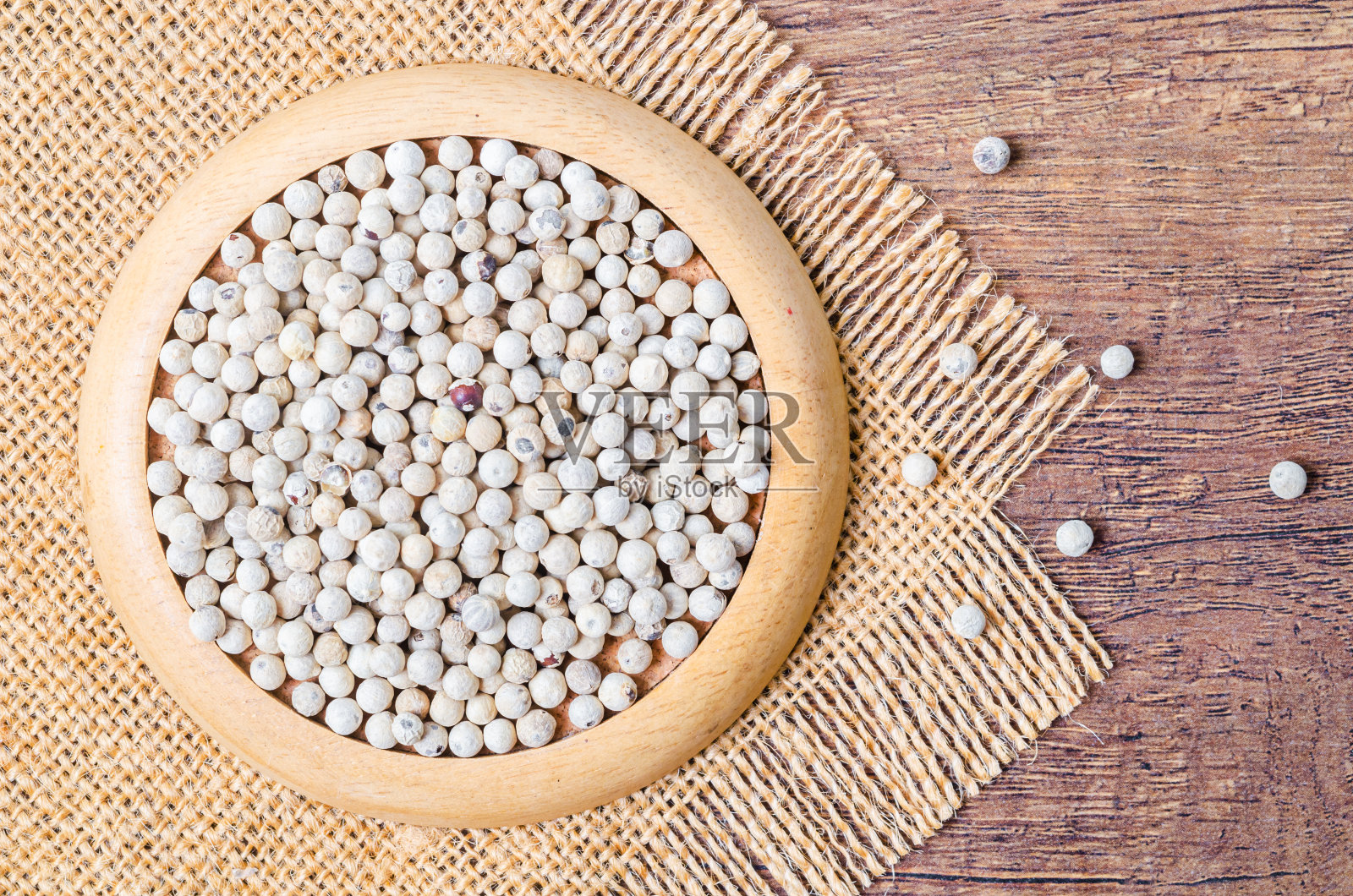 干白胡椒籽照片摄影图片