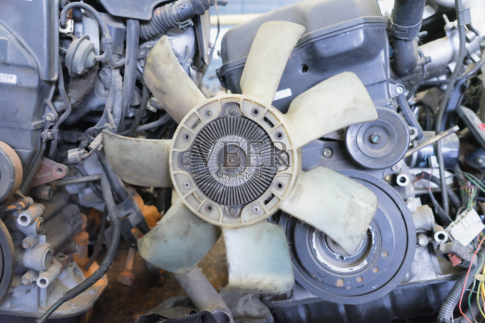 工厂仓库发动机螺旋桨照片摄影图片