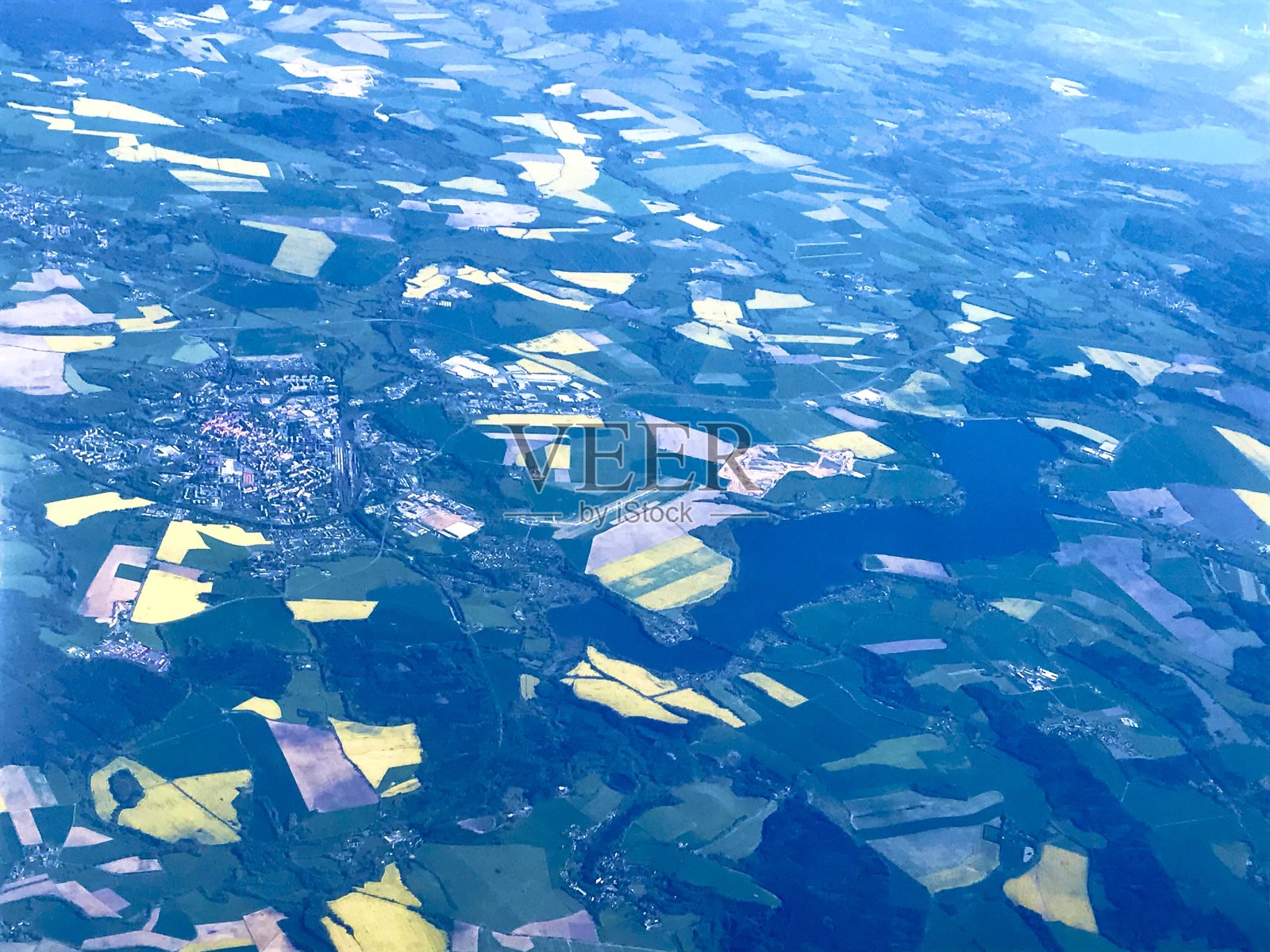 农田鸟瞰图照片摄影图片