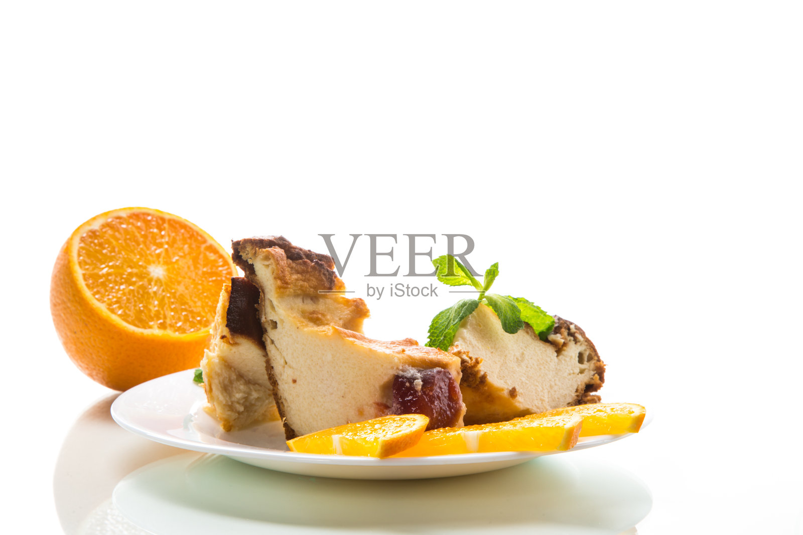 配水果的甜凝乳砂锅照片摄影图片