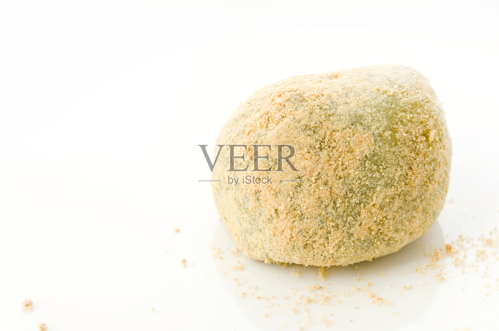 yomogi kinako麻糬是一种传统的日本糖果。照片摄影图片