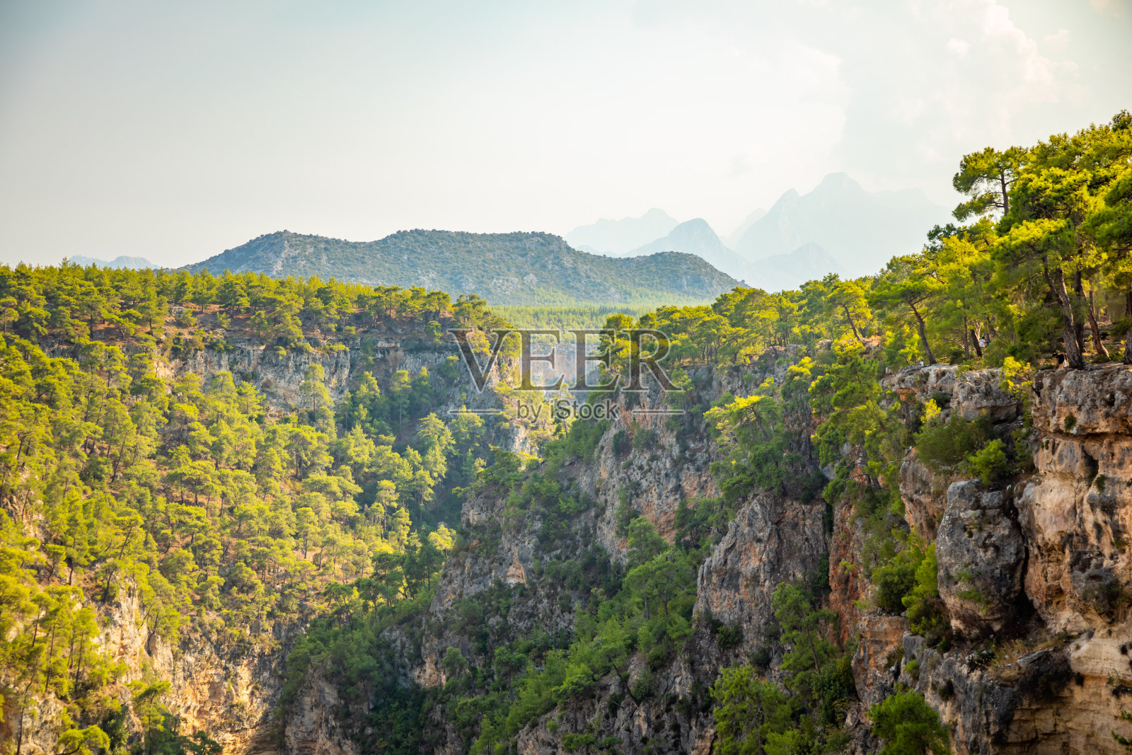 土耳其安塔利亚附近的自然公园里美丽的古弗峡谷照片摄影图片