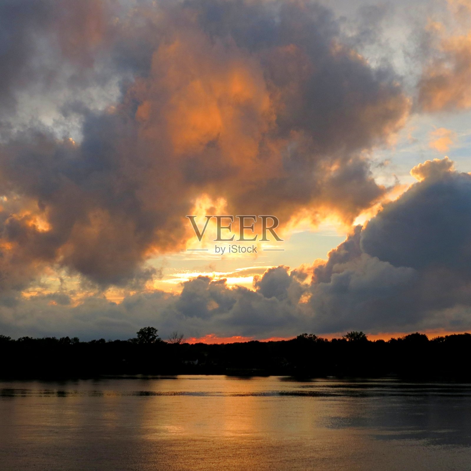 戏剧性的天空照片摄影图片