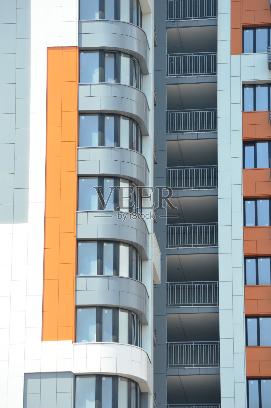 高层建筑的正面照片摄影图片