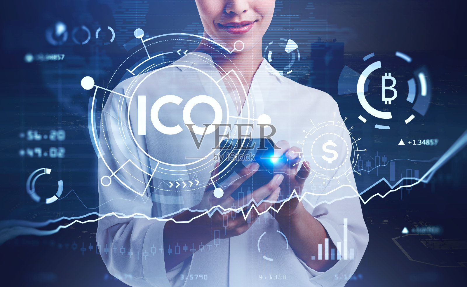 女商人用手触摸手机,屏幕上显示加密货币图标照片摄影图片