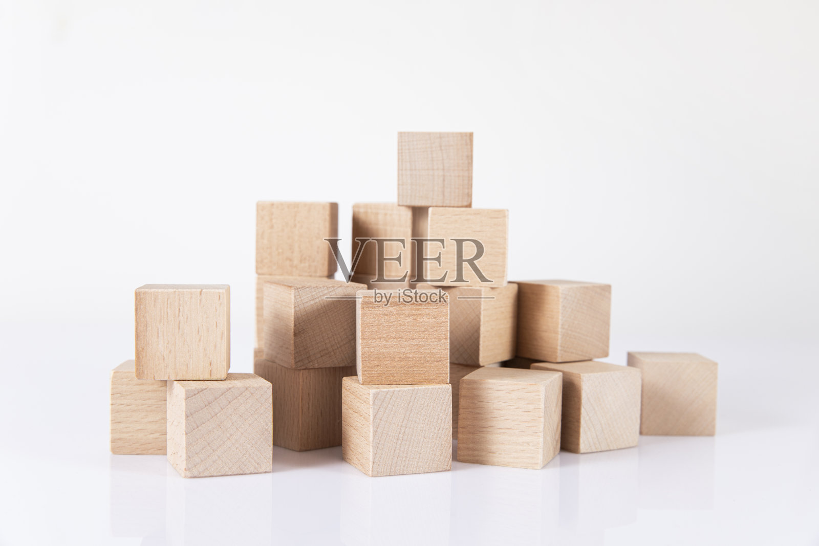 木方堆照片摄影图片