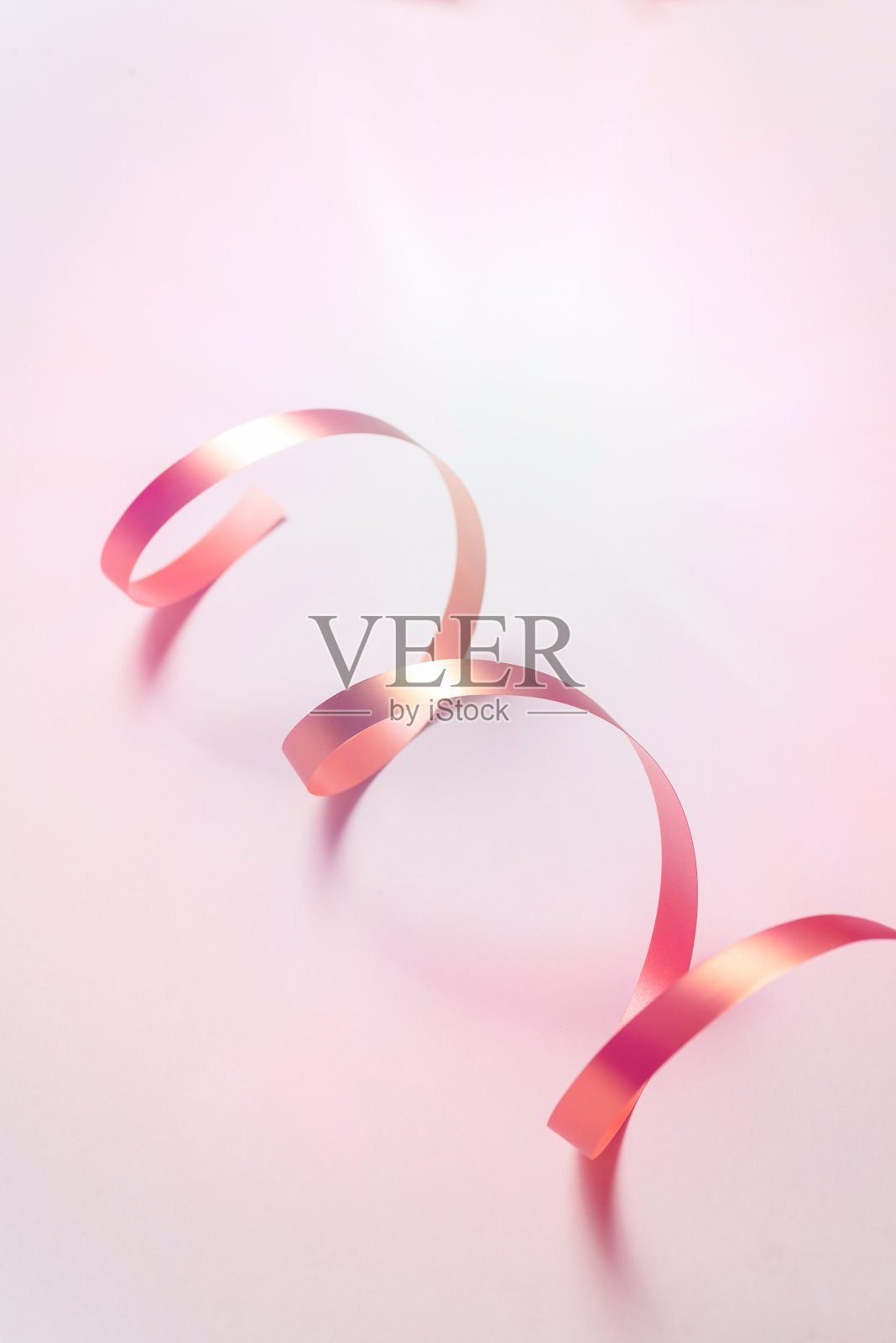 螺旋丝带上的白色背景照片摄影图片