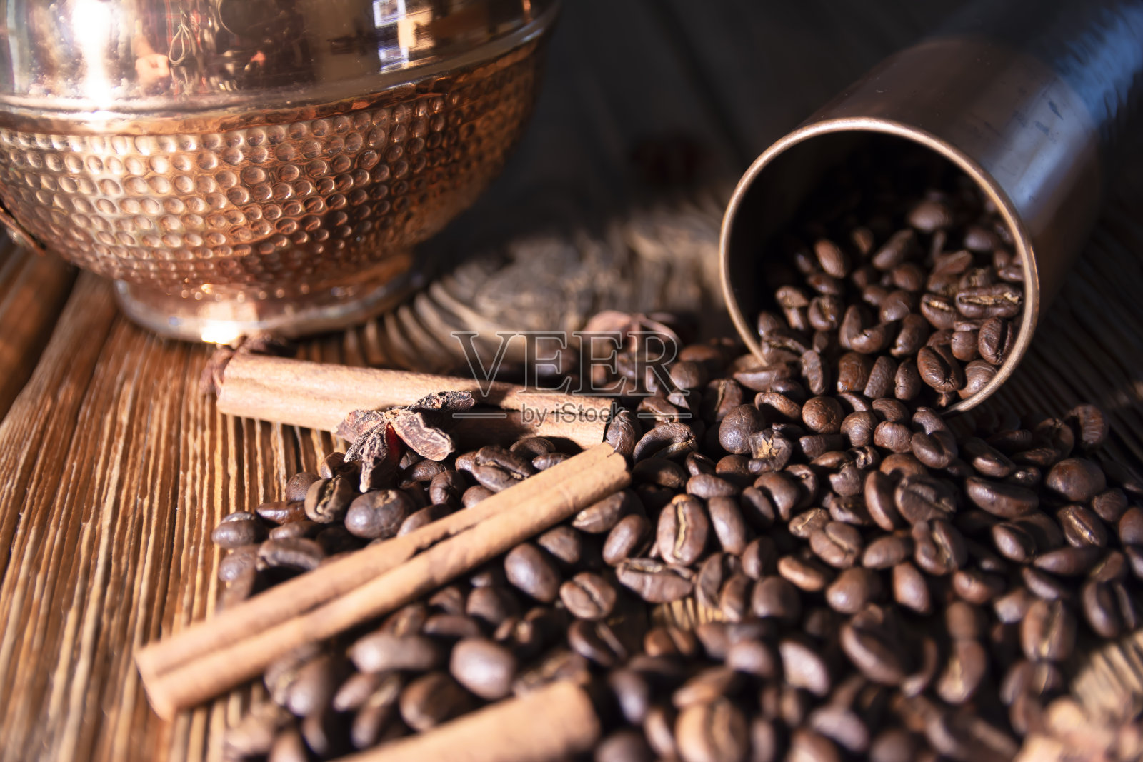 是喝香咖啡的时候了。照片摄影图片