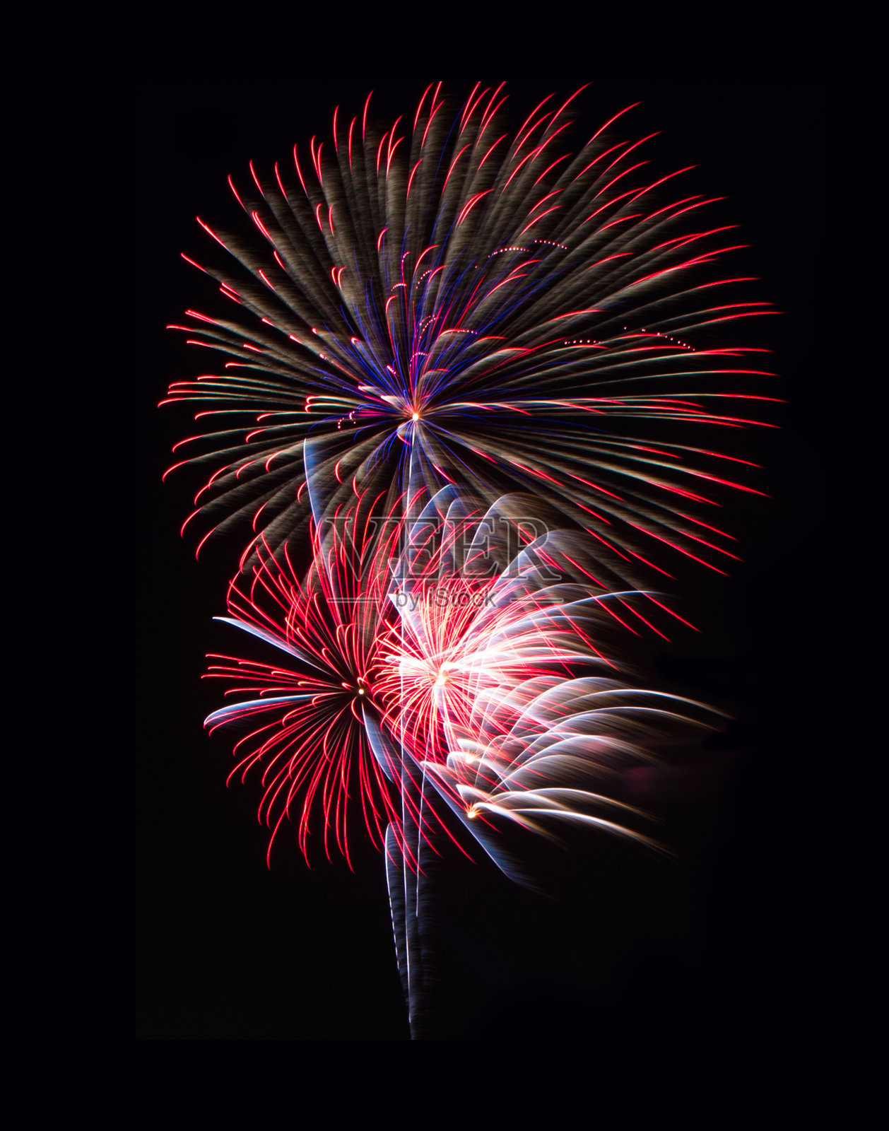 庆典活动上的烟火表演照片摄影图片