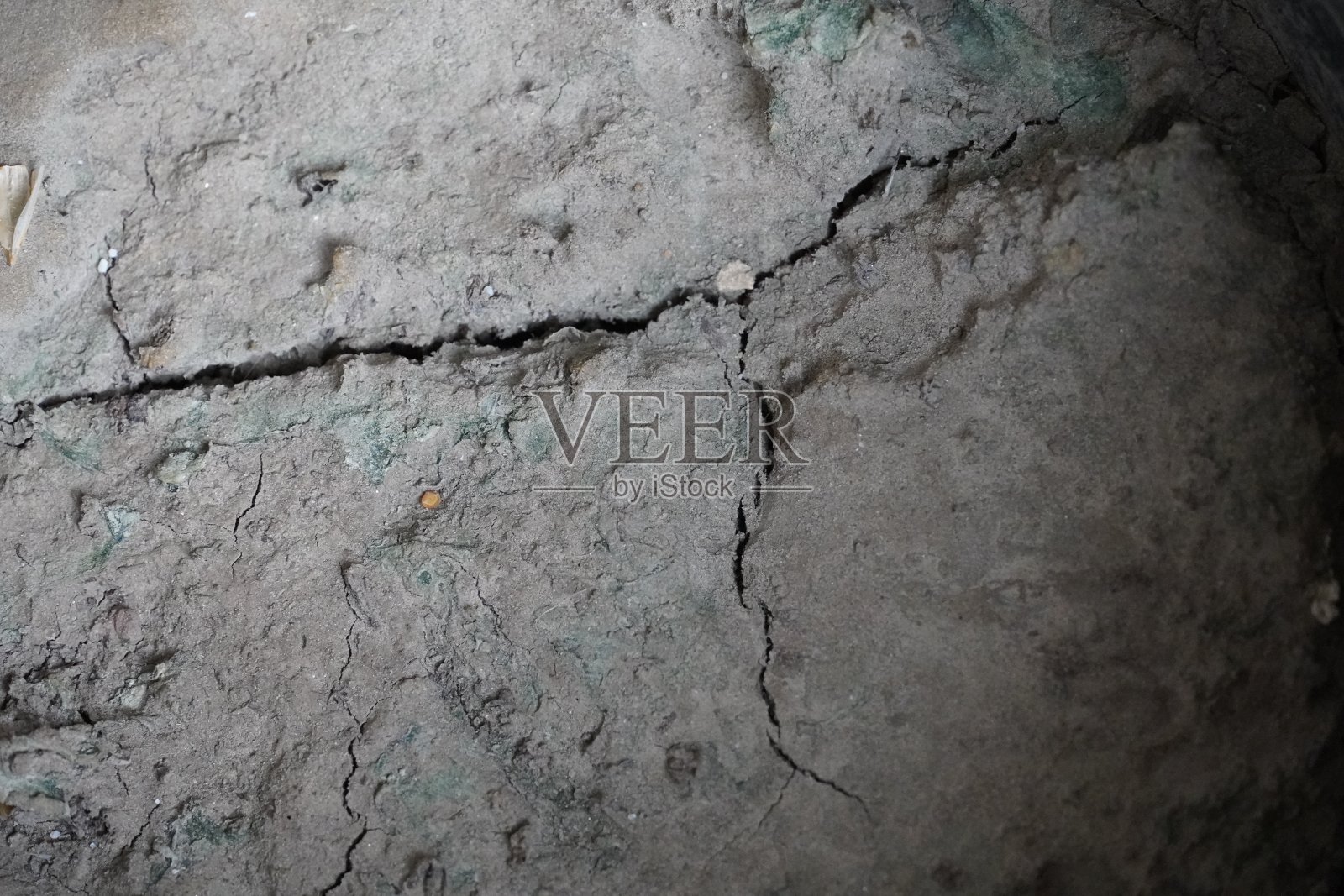 因地震而裂开的土地照片摄影图片