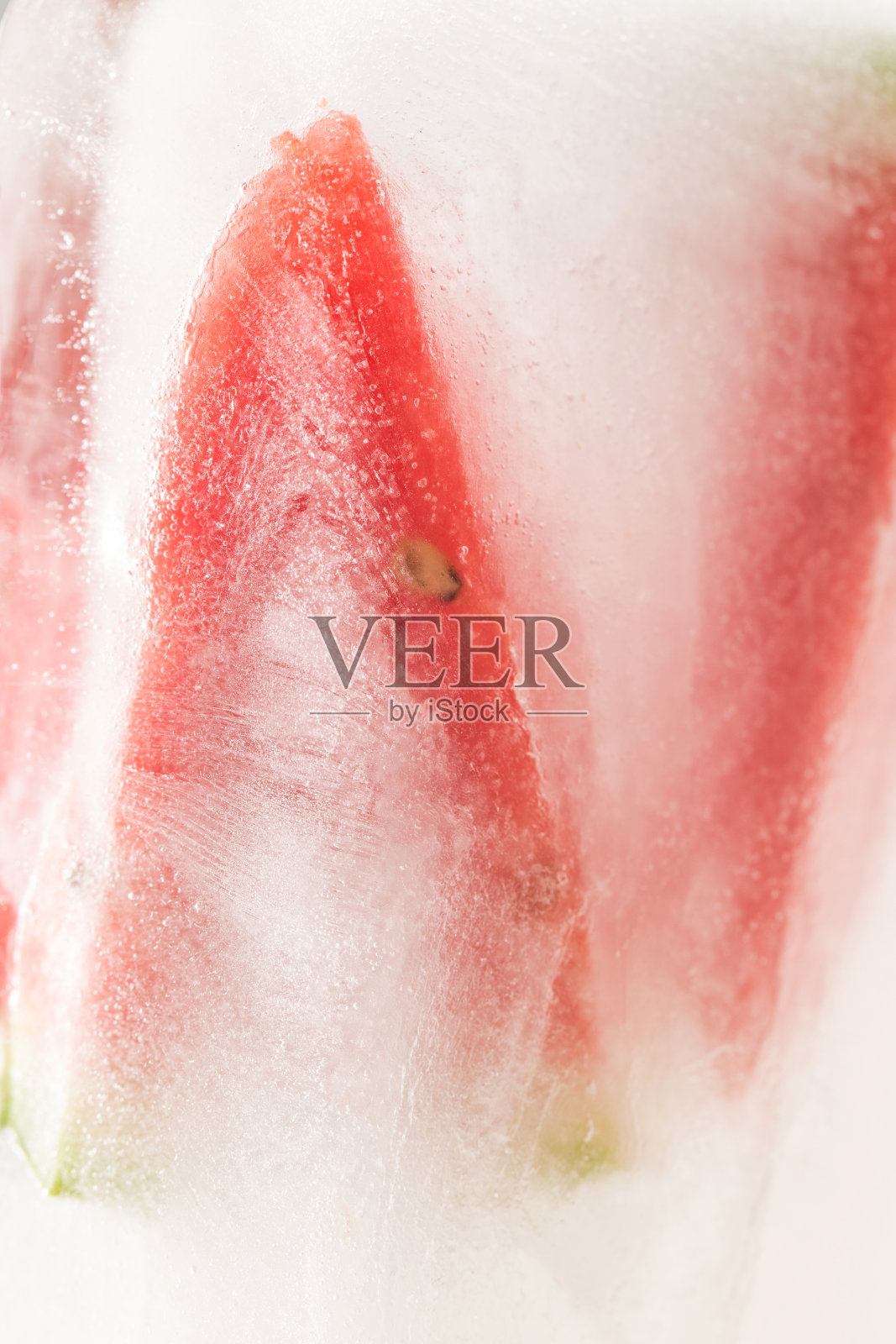 冰冻的西瓜照片摄影图片