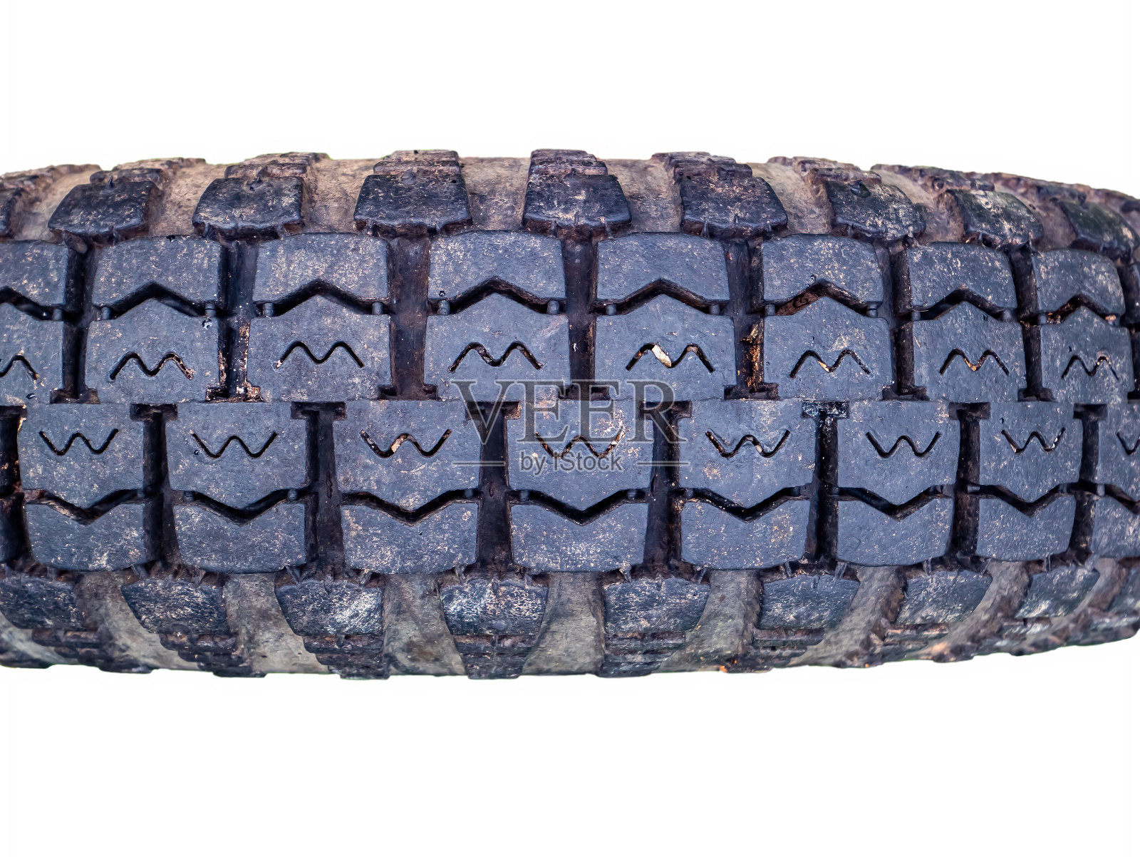 白色背景上的汽车轮胎胎面。照片摄影图片