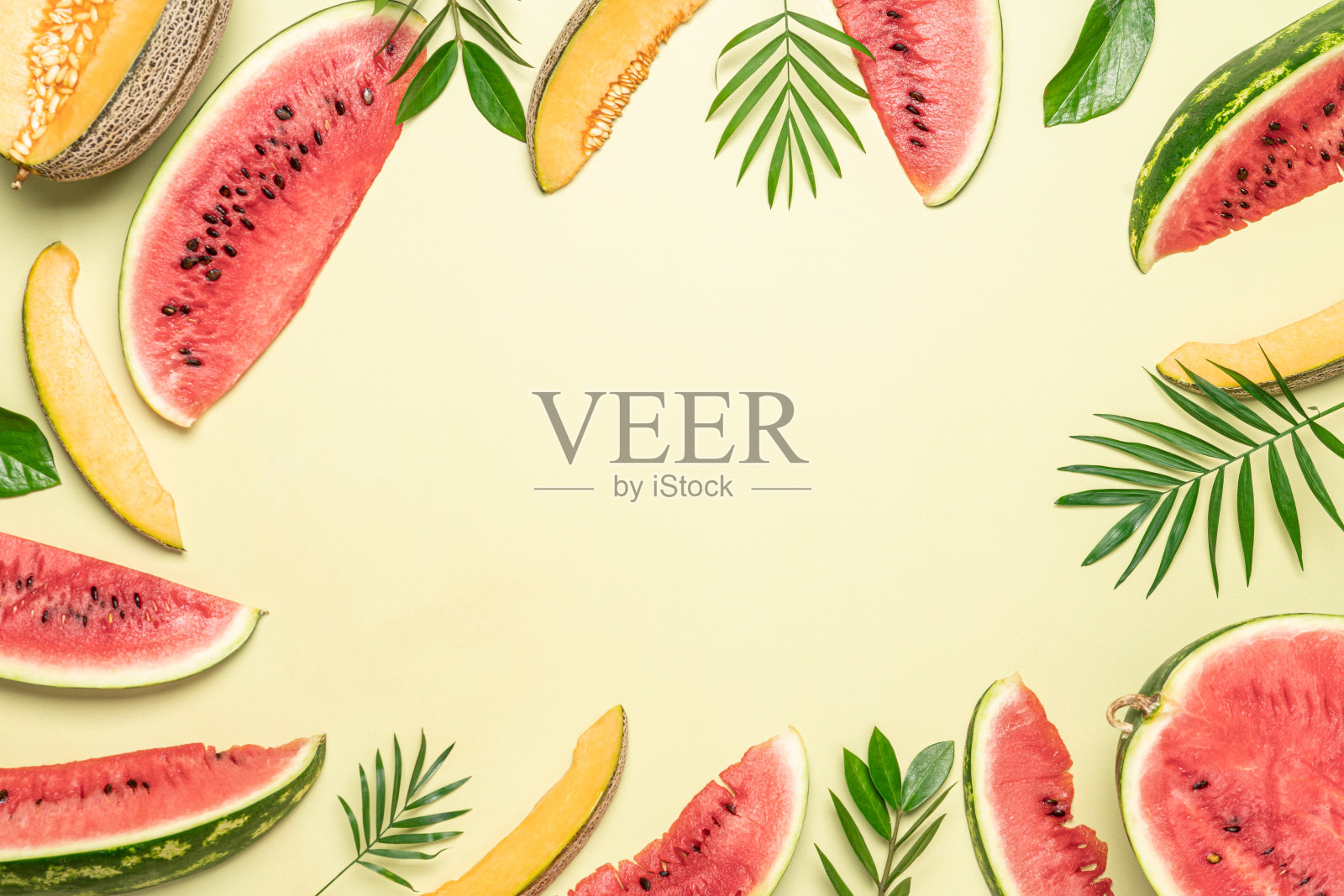 熟透的瓜块和西瓜照片摄影图片