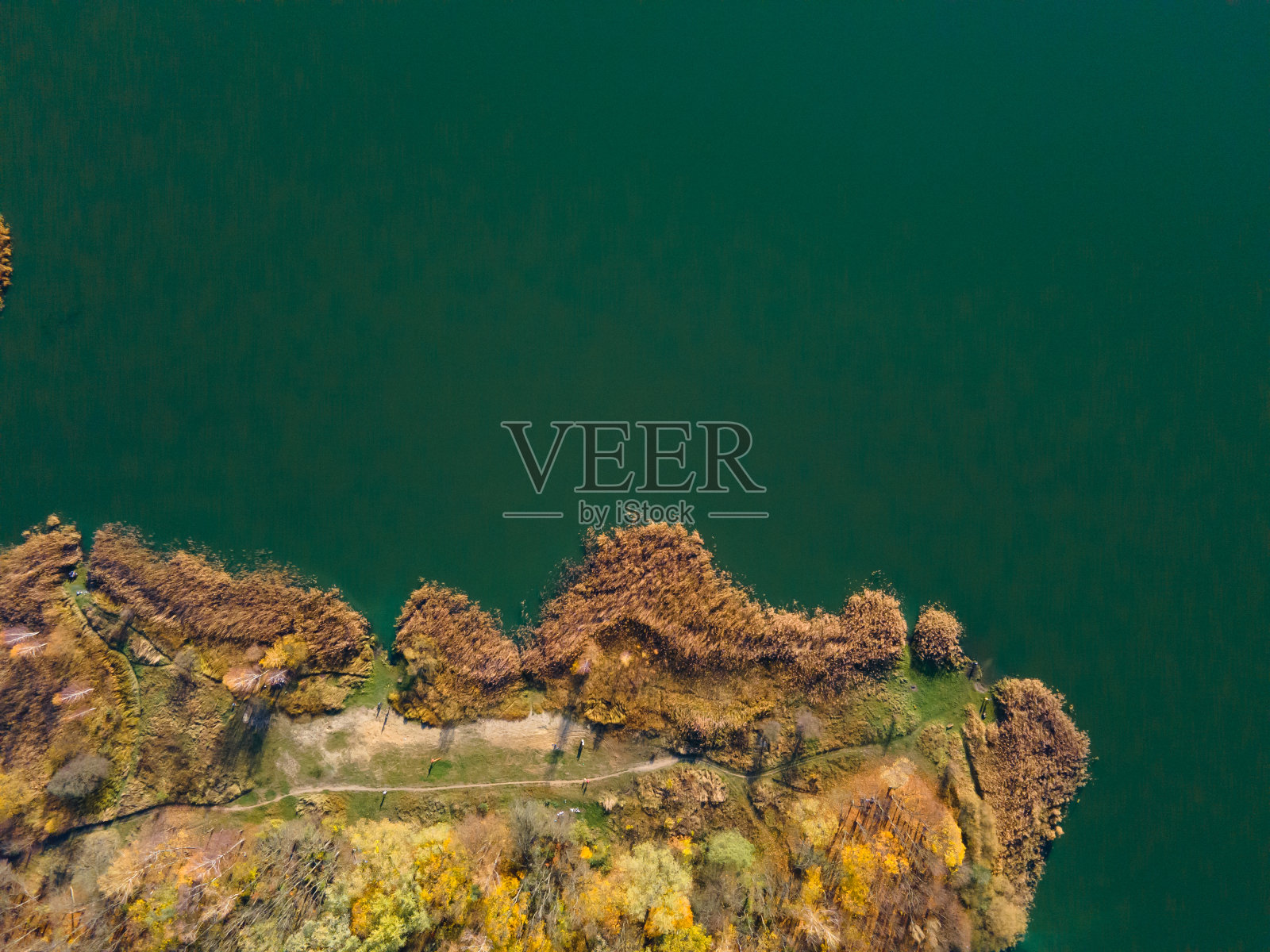 俯瞰秋季海滩照片摄影图片