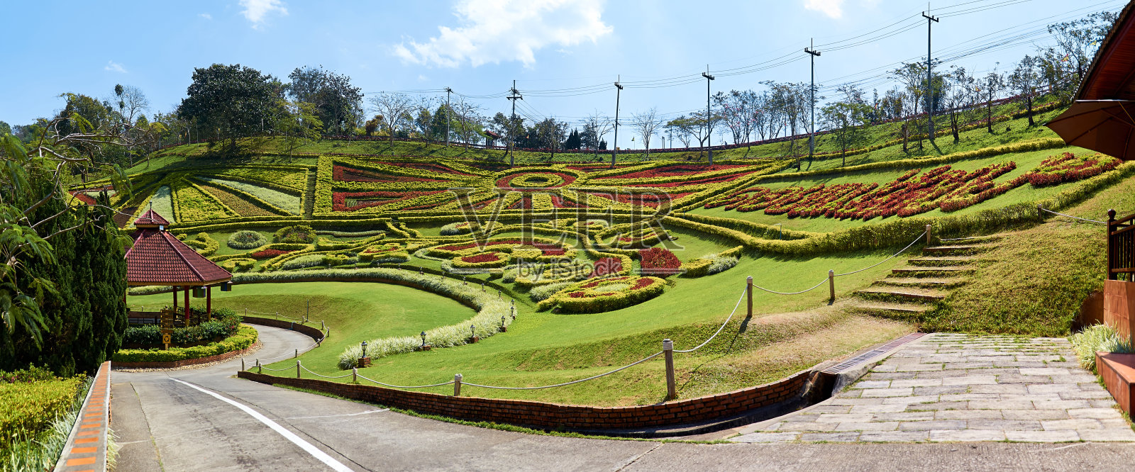 在Doi Mae Salong美丽的花园景观全景。泰国北部高地照片摄影图片