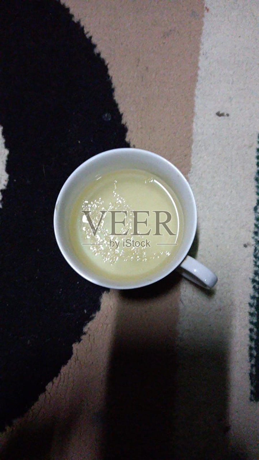 喝牛奶照片摄影图片