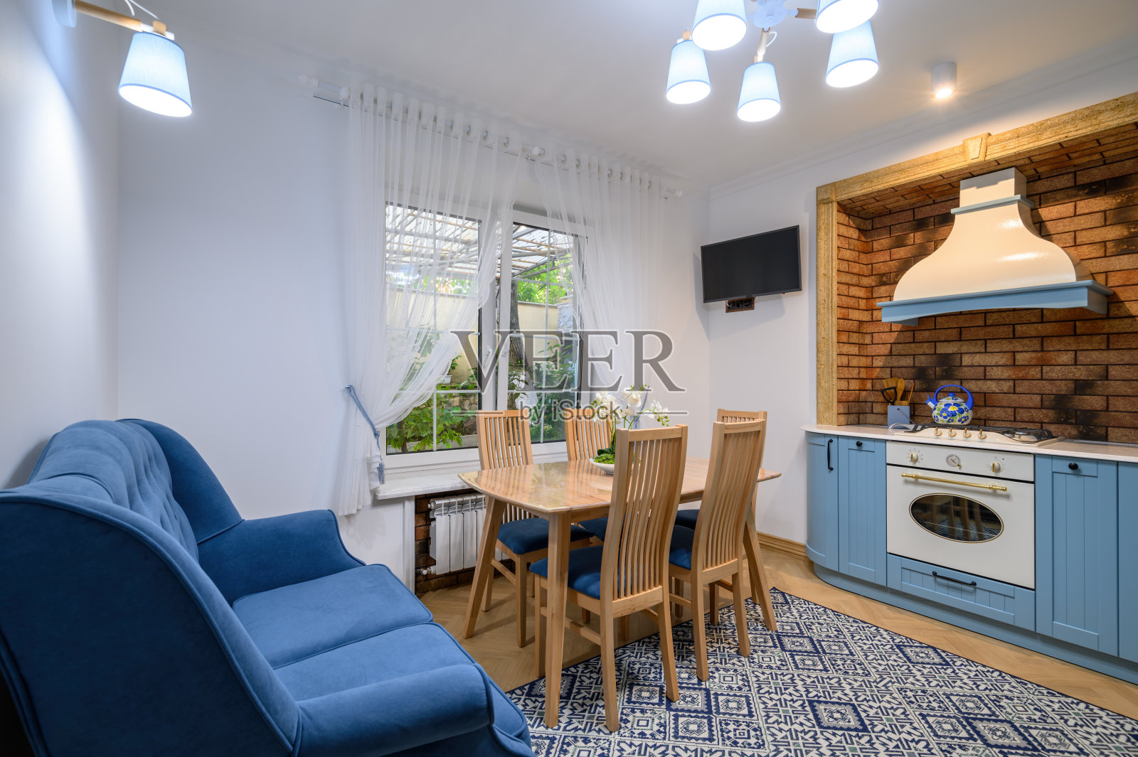 现代经典豪华厨房和餐厅照片摄影图片