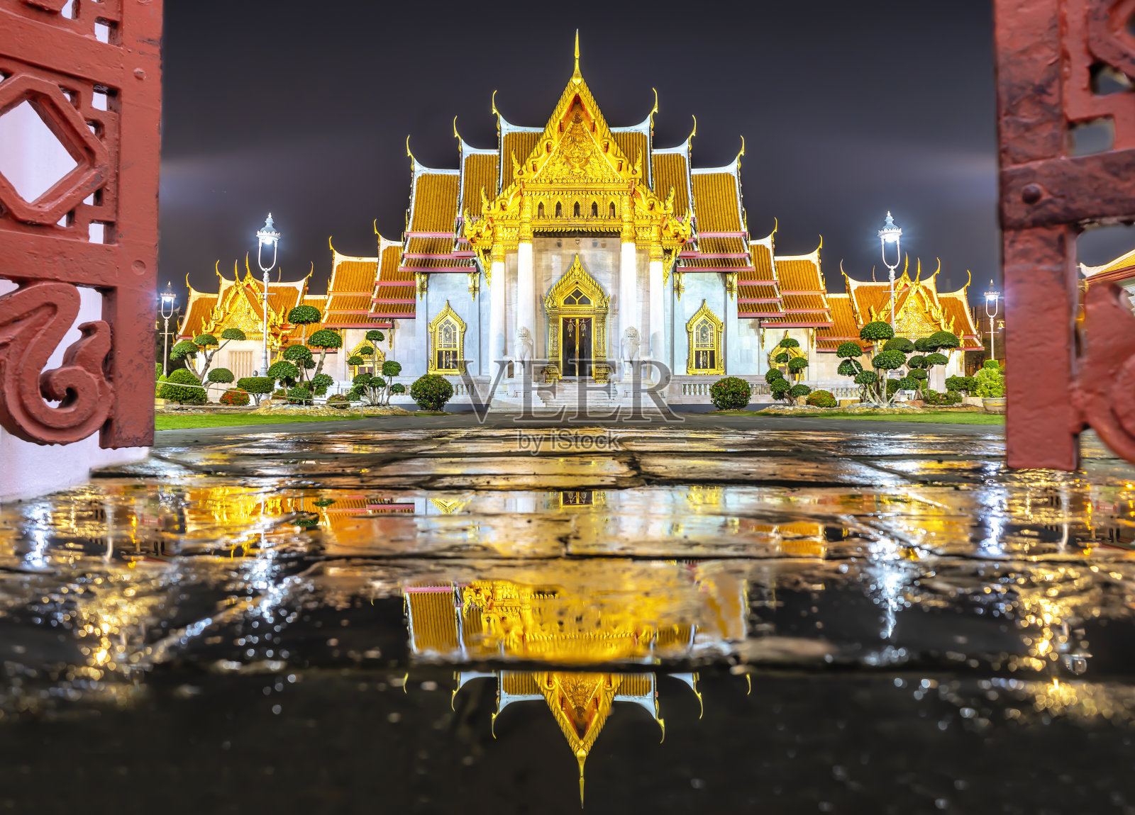 泰国。著名的大理石神庙Benchamabophit。照片摄影图片