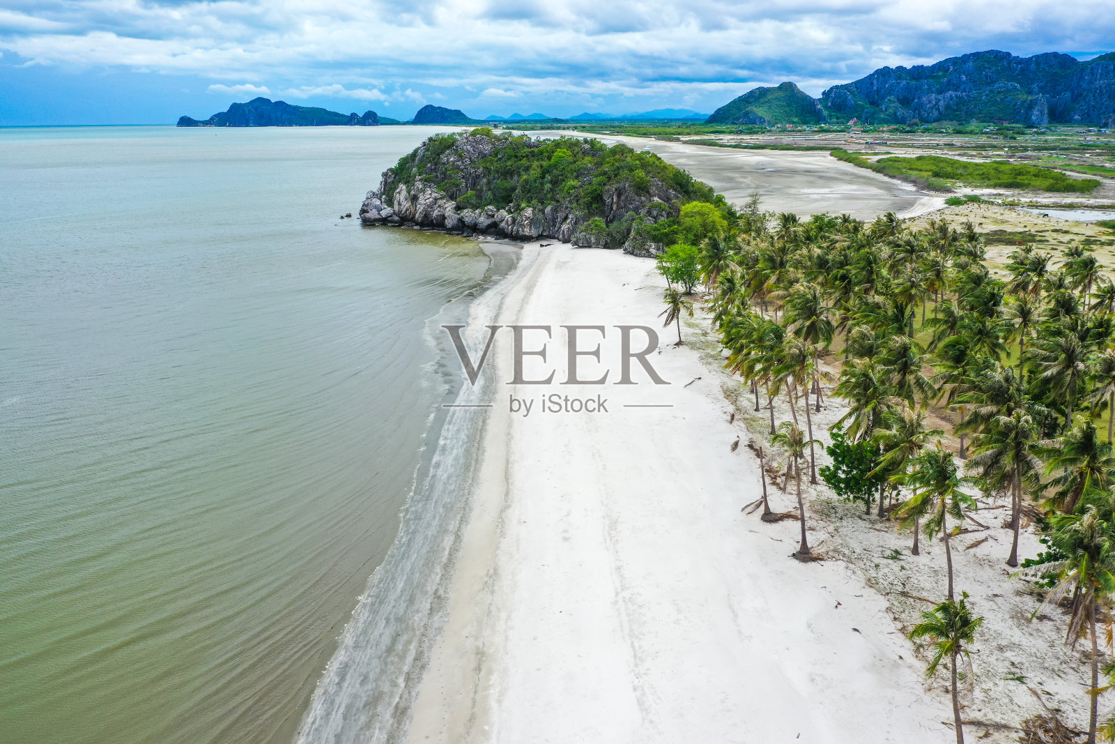 泰国Prachuap Khiri Khan国家公园的佛州海滩照片摄影图片