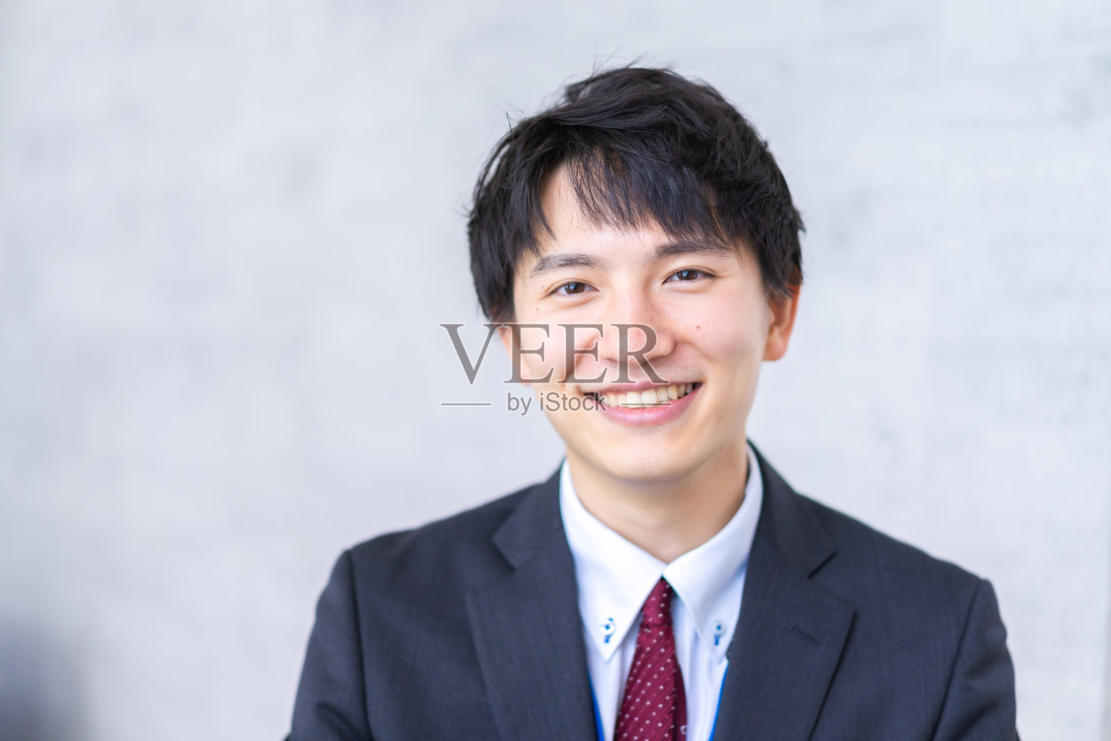 令人耳目一新的商人在做他的工作照片摄影图片