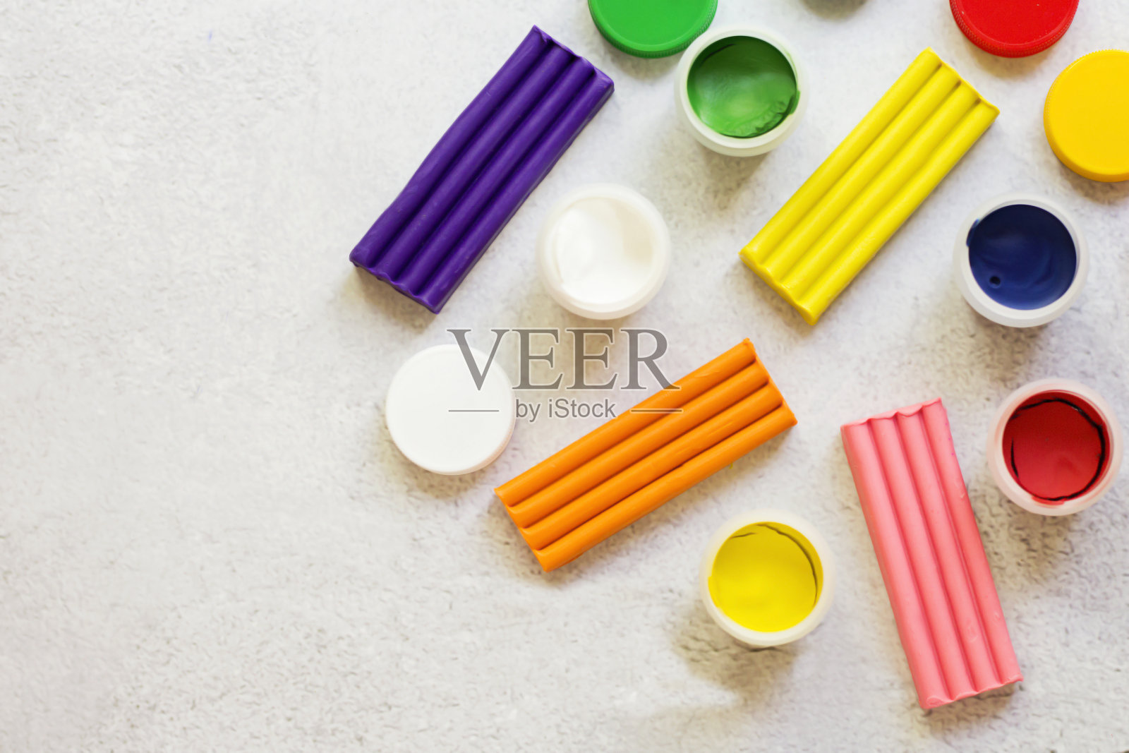 水粉和橡皮泥,创意材料照片摄影图片