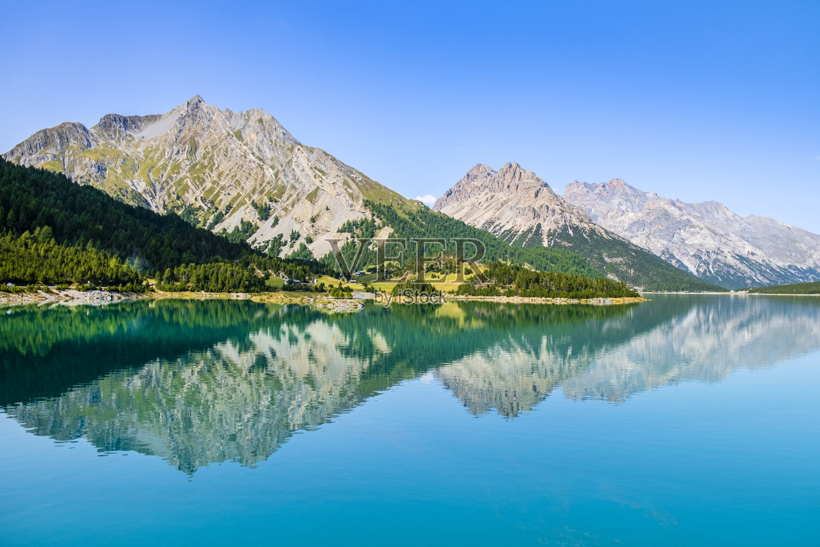 卡诺的拉格拉希,意大利伦巴迪照片摄影图片