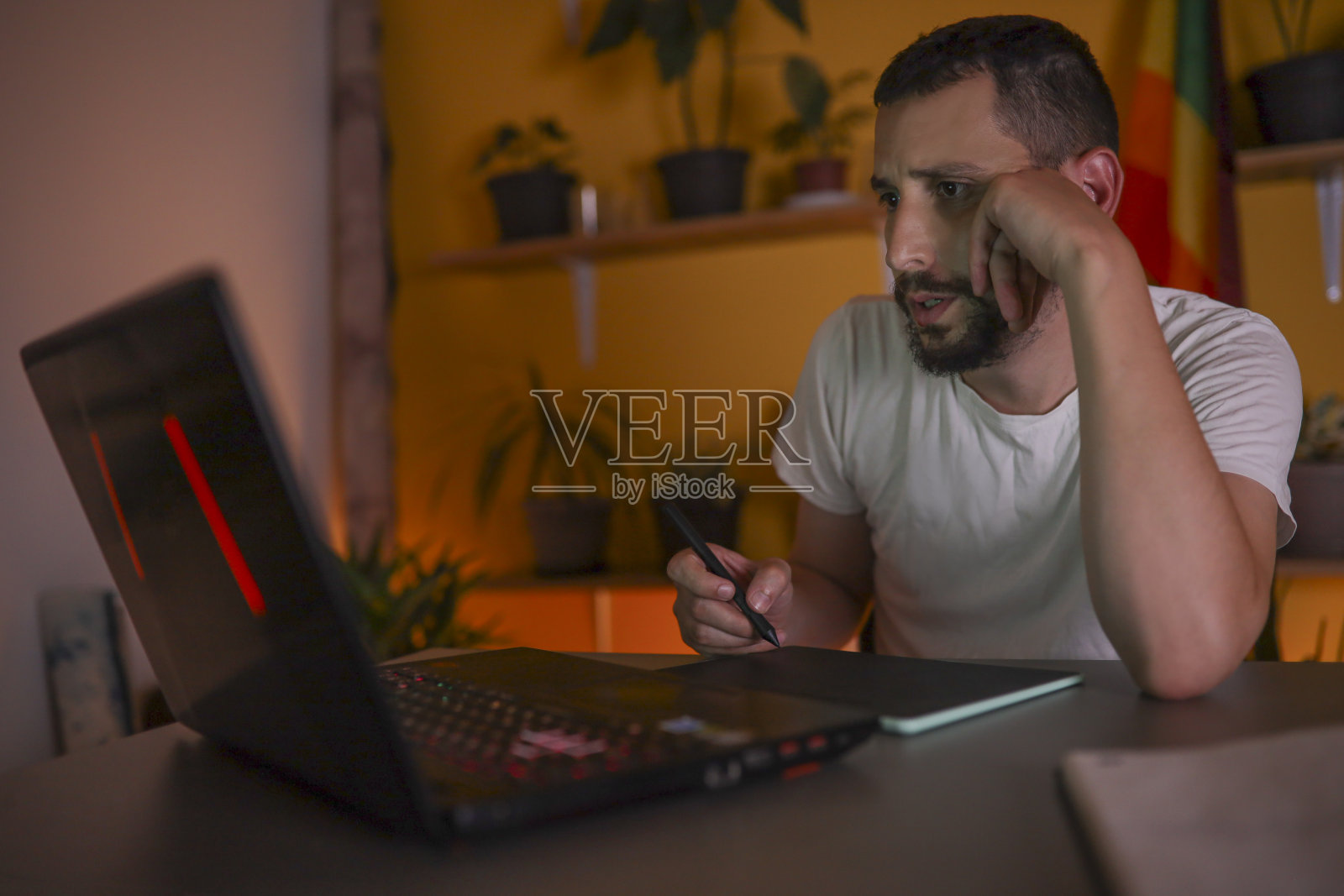 疲惫的上班族照片摄影图片