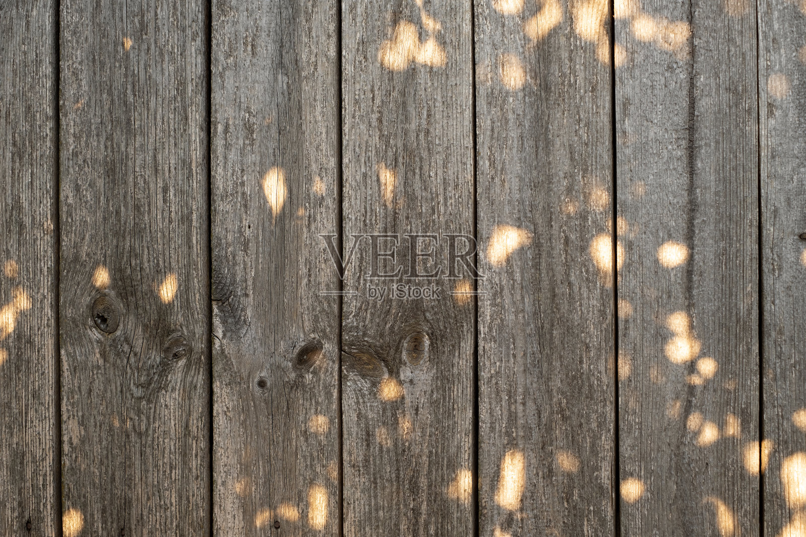 由木板制成的,因时间而老化的木地板照片摄影图片