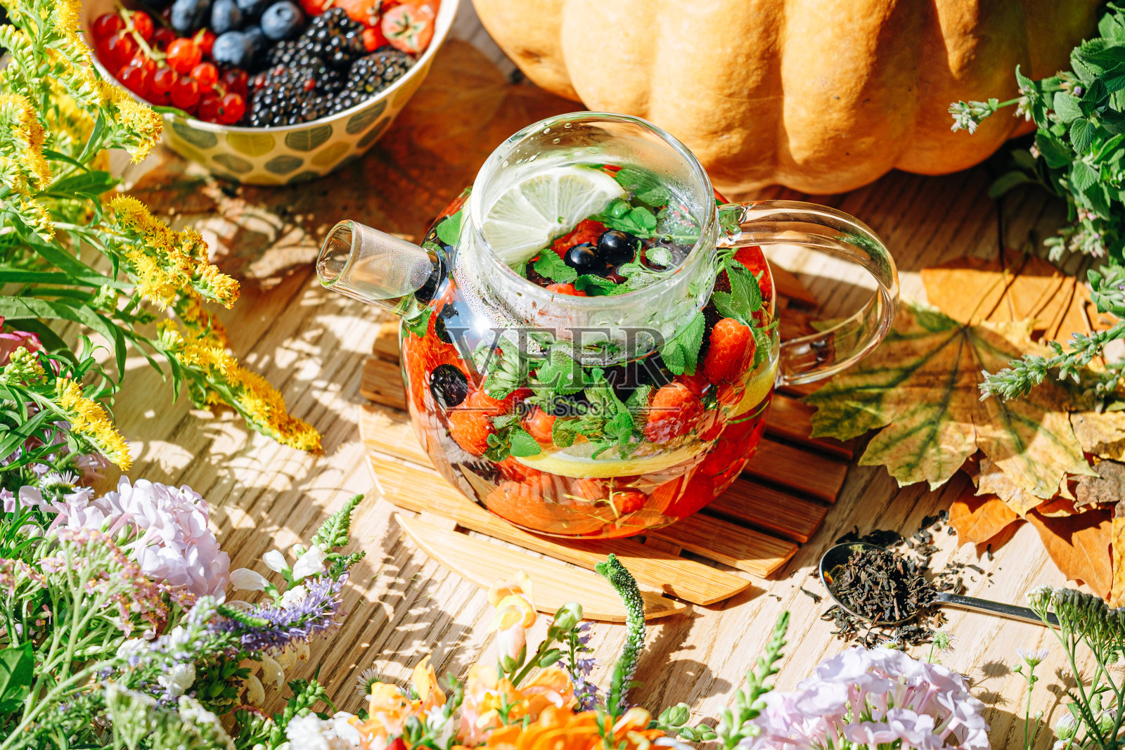 天然芳香果茶照片摄影图片