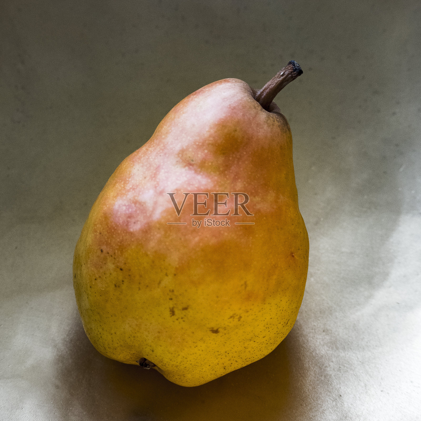 成熟的巴特利特梨的直接照片照片摄影图片