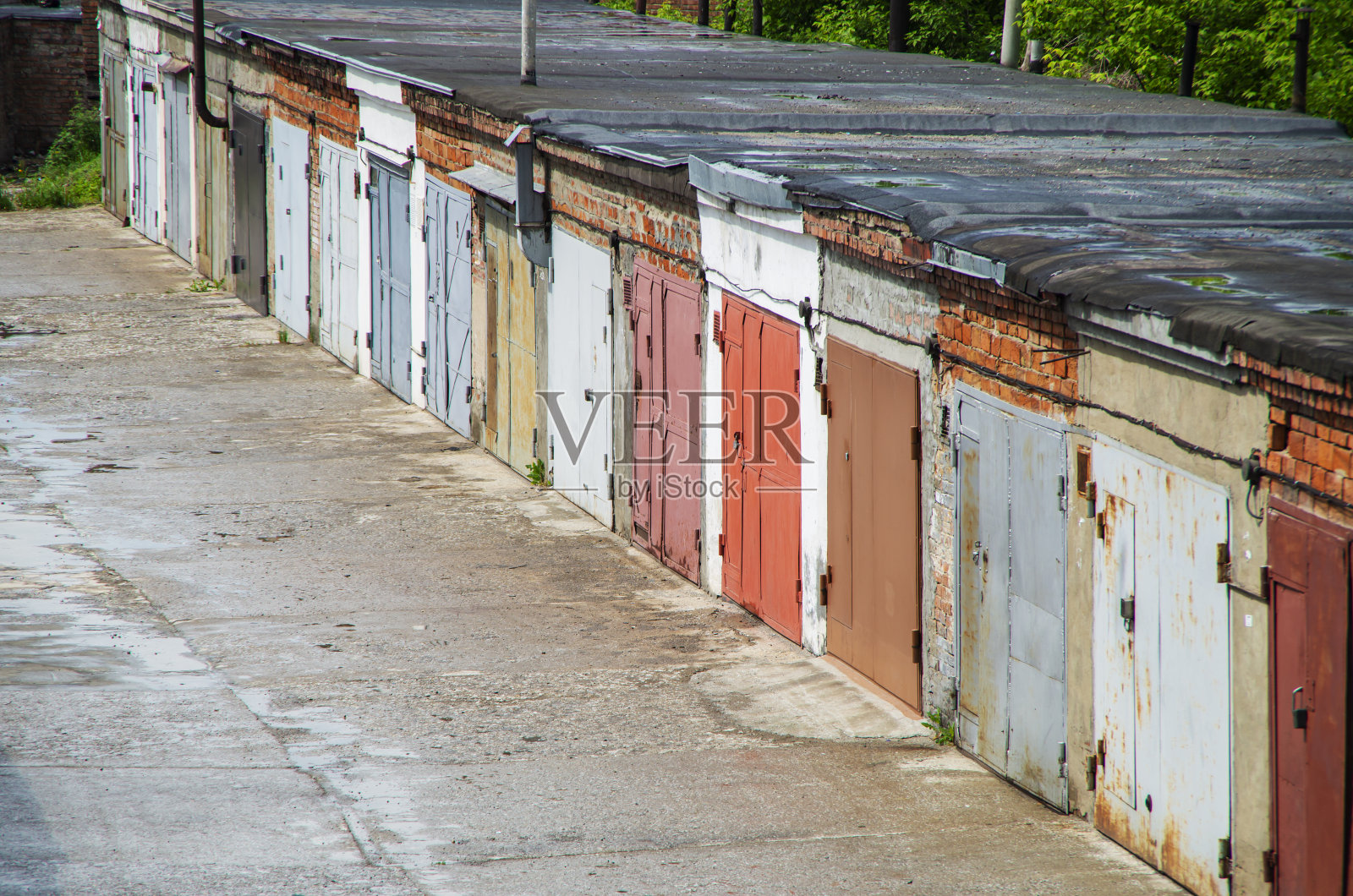 许多私人汽车修理厂照片摄影图片