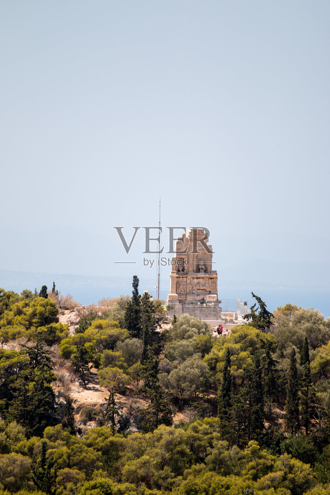 雅典的菲洛帕坡山,靠近雅典卫城照片摄影图片