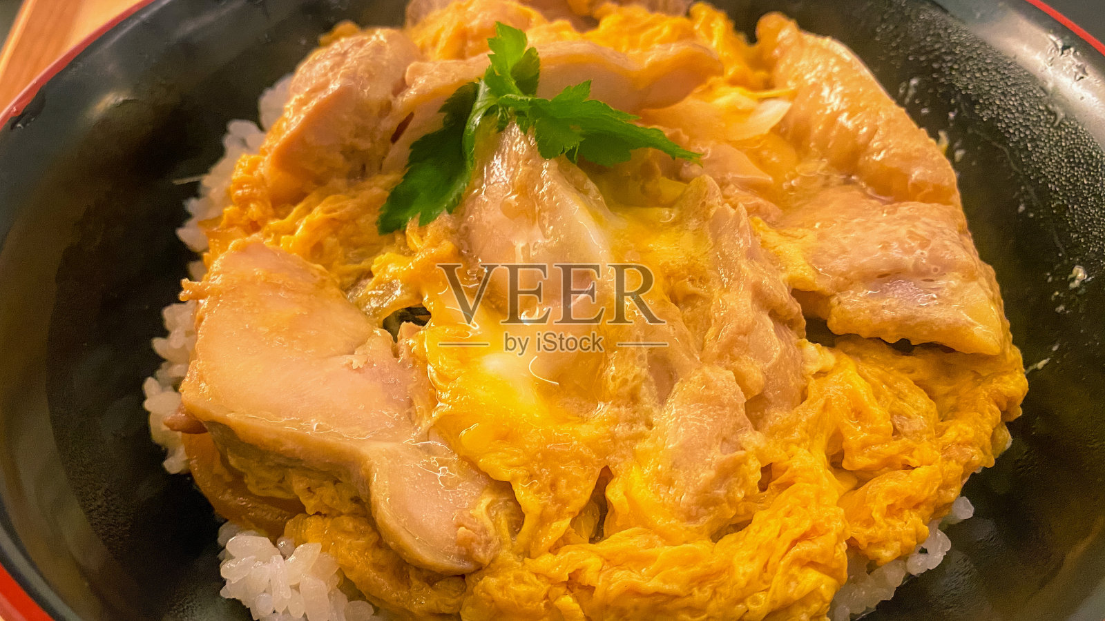 Oyakodon在日本照片摄影图片