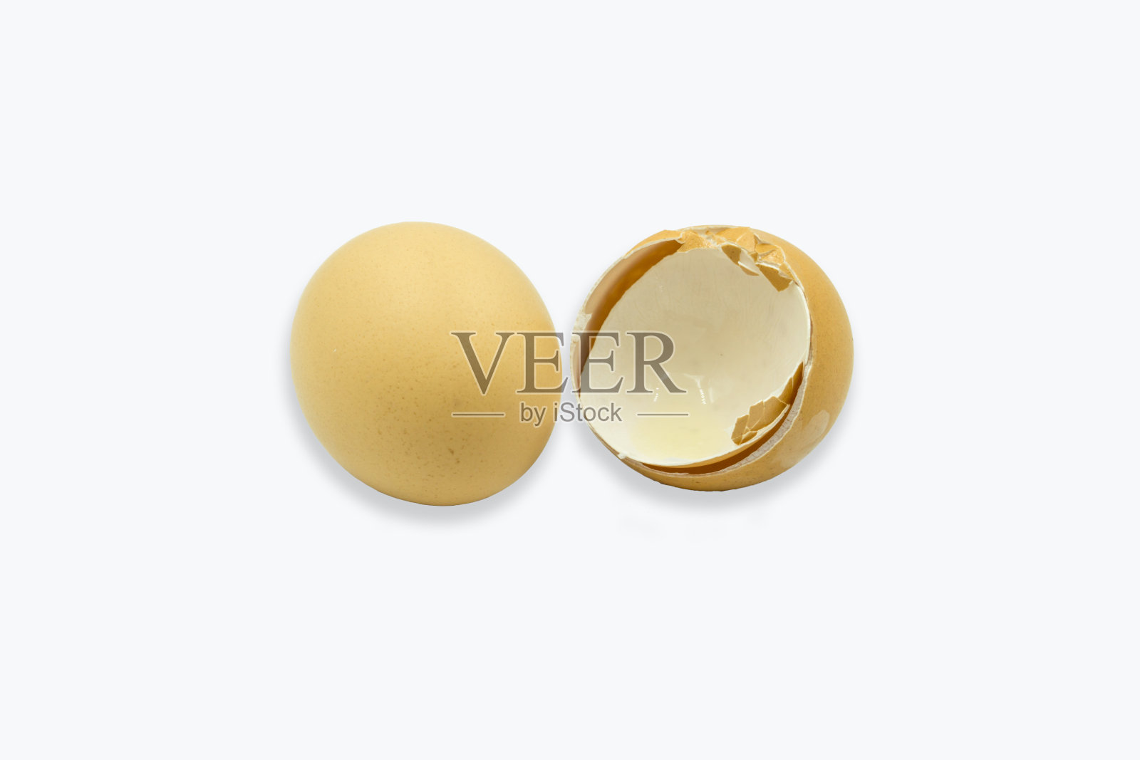 新鲜的鸡蛋在白色的背景。照片摄影图片