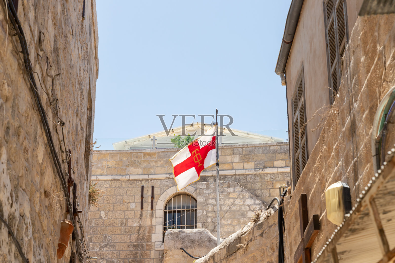 耶路撒冷老城基督徒区域的希腊教区旗帜照片摄影图片