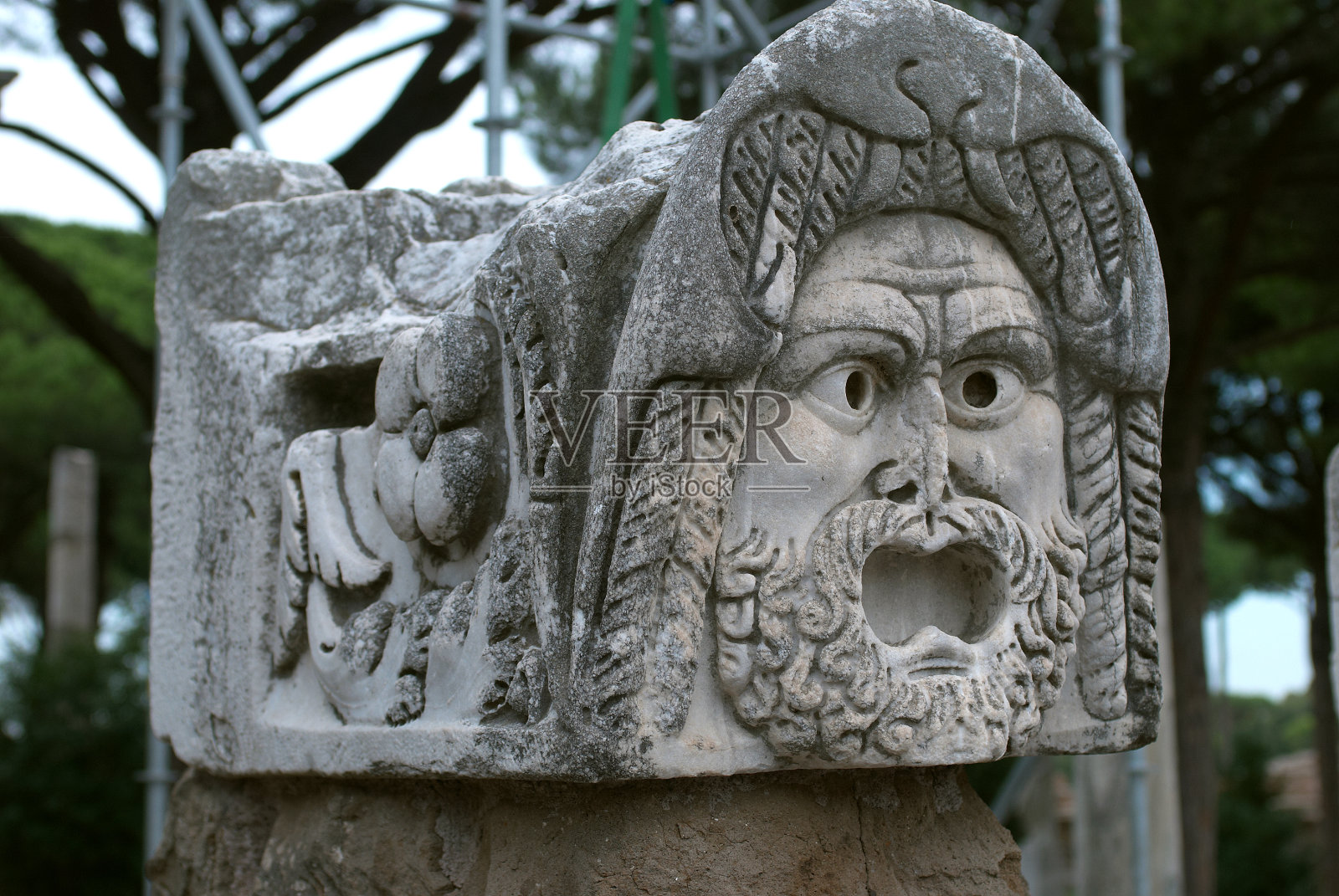 奥斯蒂亚·安提卡的旧剧院雕像照片摄影图片