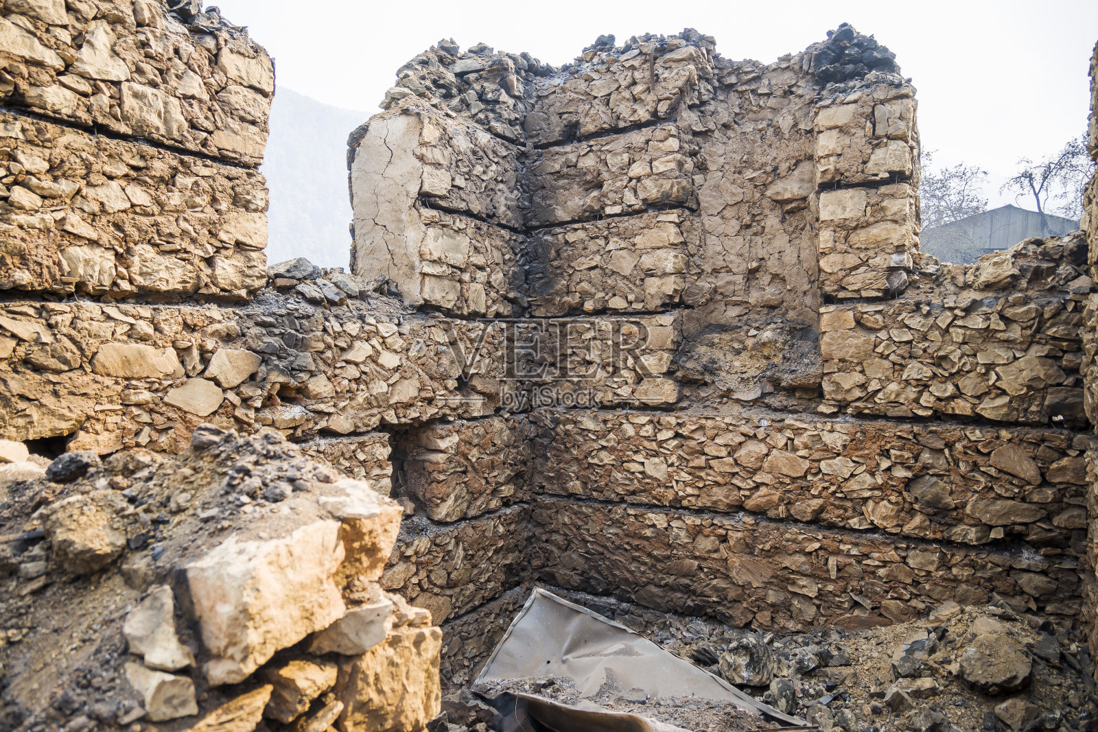 烧毁森林,村庄和农村地区到土耳其照片摄影图片