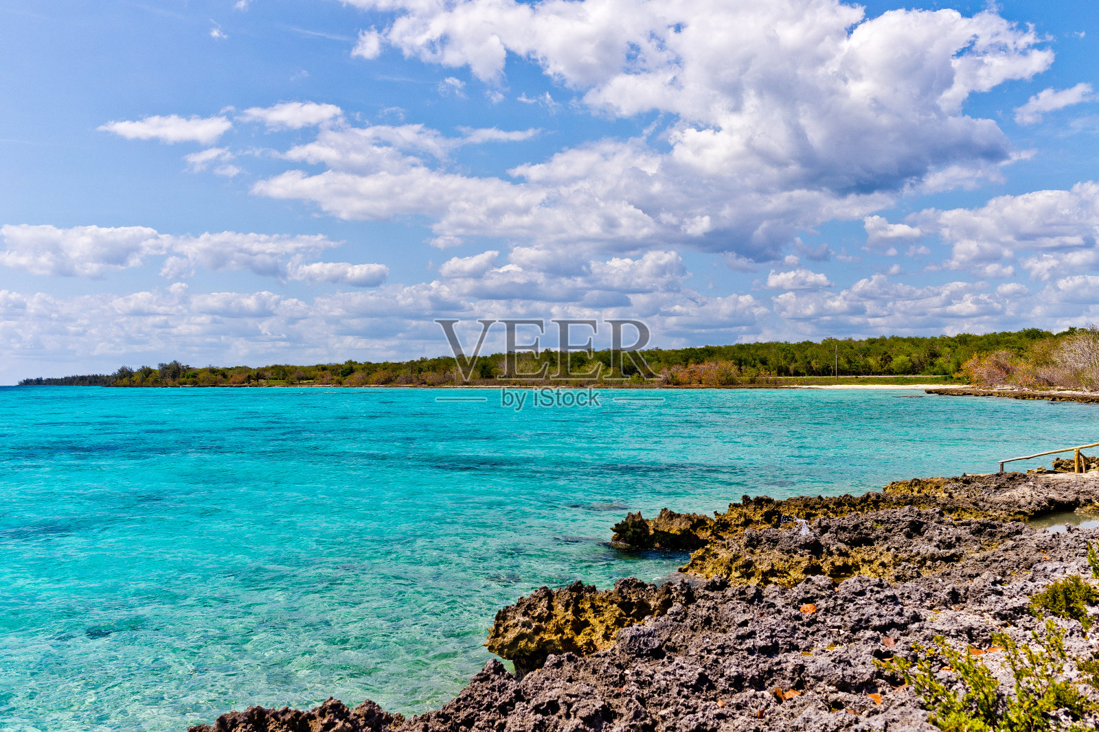 美丽的风景。古巴马坦萨斯省的猪湾照片摄影图片