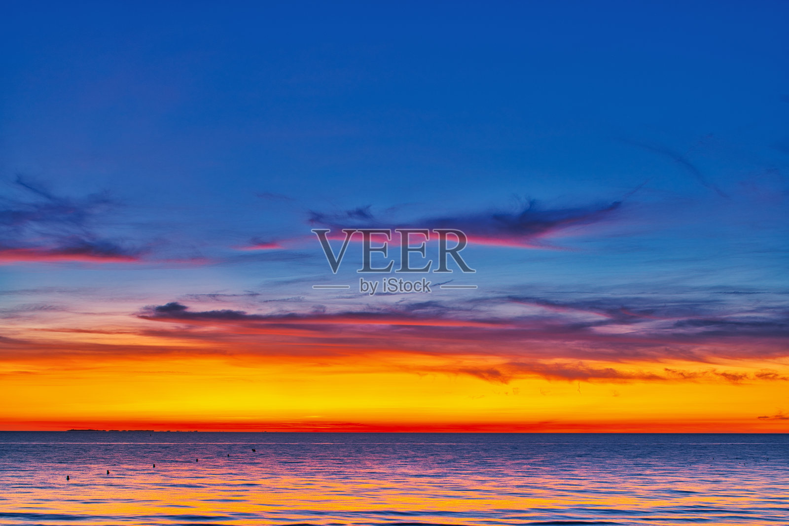 法国诺曼底的壮丽日落照片摄影图片