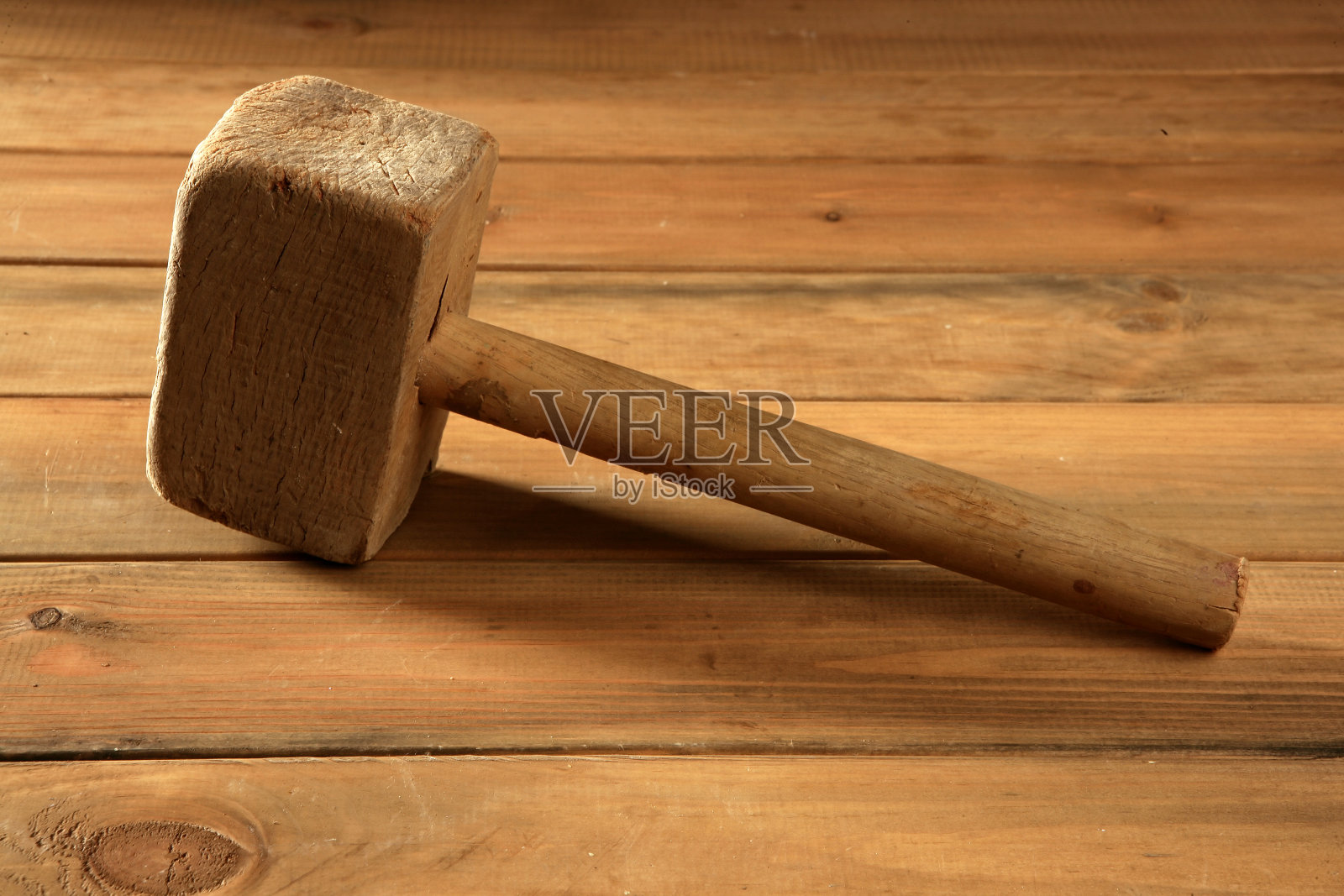 陈年木锤老古董工人工具照片摄影图片
