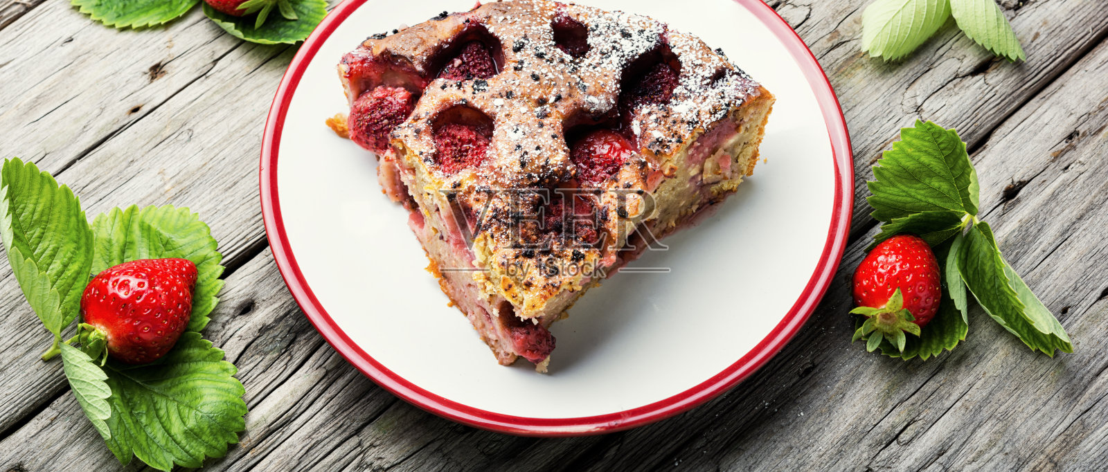 美味的自制草莓馅饼照片摄影图片