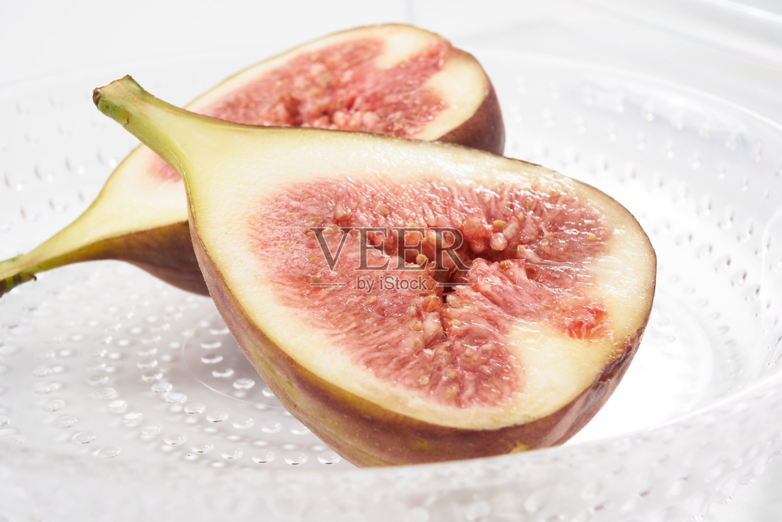 白色背景上的无花果果照片摄影图片