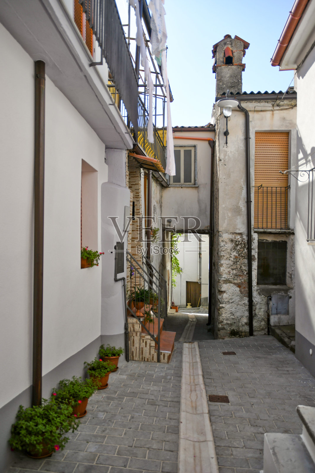 意大利巴利卡塔地区古老的Castelsaraceno村庄。照片摄影图片