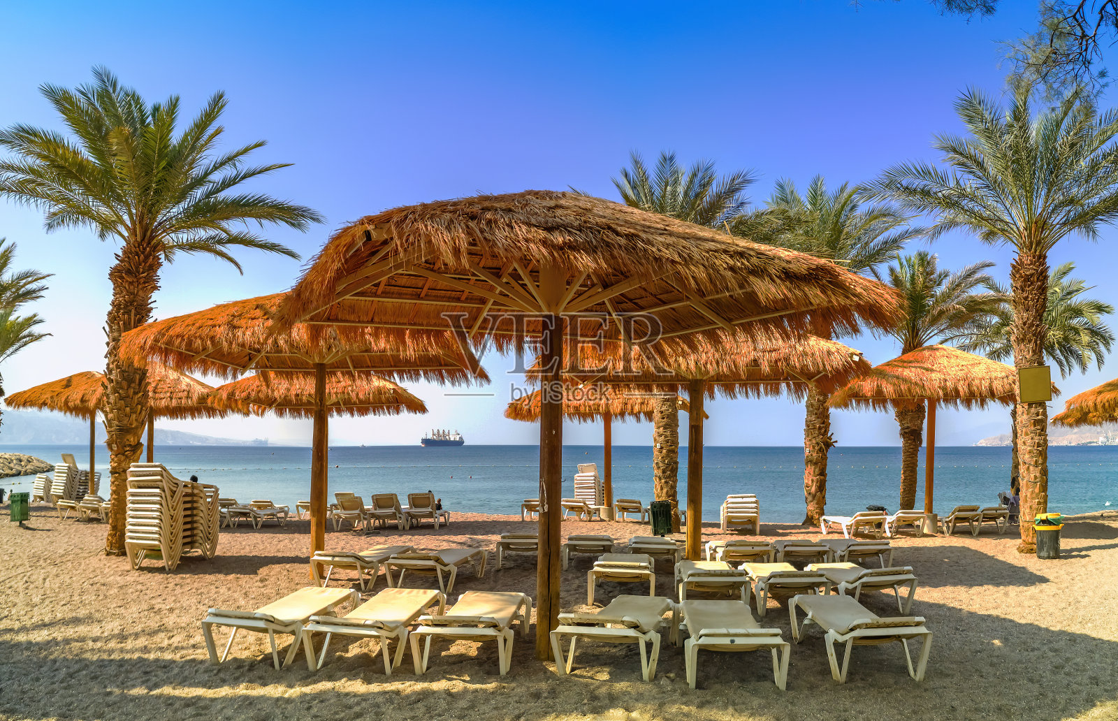 埃拉特沙滩的早晨照片摄影图片