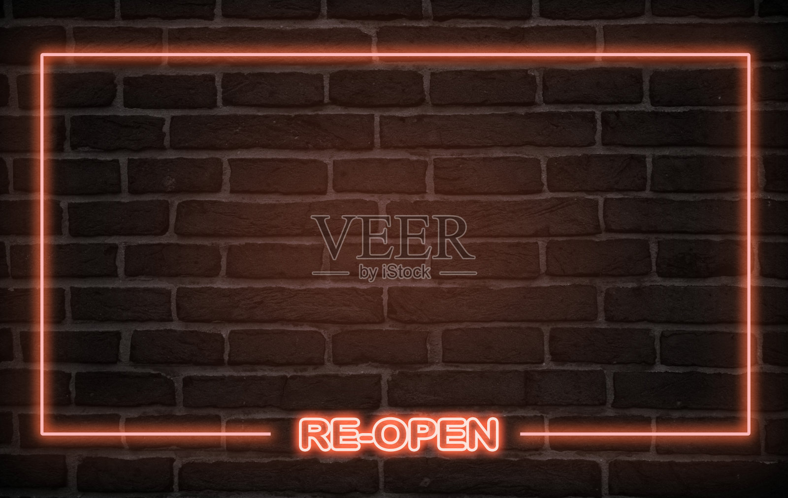 开放的霓虹灯。橙色的光芒。霓虹灯文本。由霓虹灯照亮的砖墙。墙上的夜光。时髦的设计。浅色的横幅,明亮的广告照片摄影图片