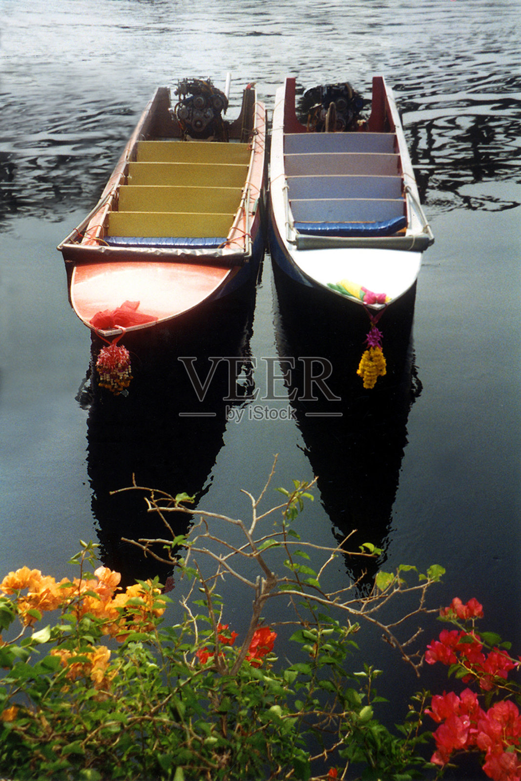 桂河上的船只照片摄影图片