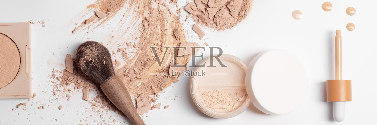 集崩溃米色面整理,古铜色和液体血清粉末,零废木整理粉末刷隔离在白色背景照片摄影图片