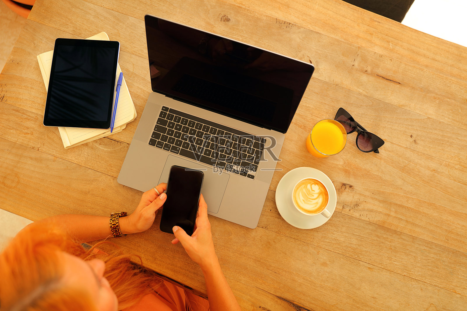 户外的办公室照片摄影图片