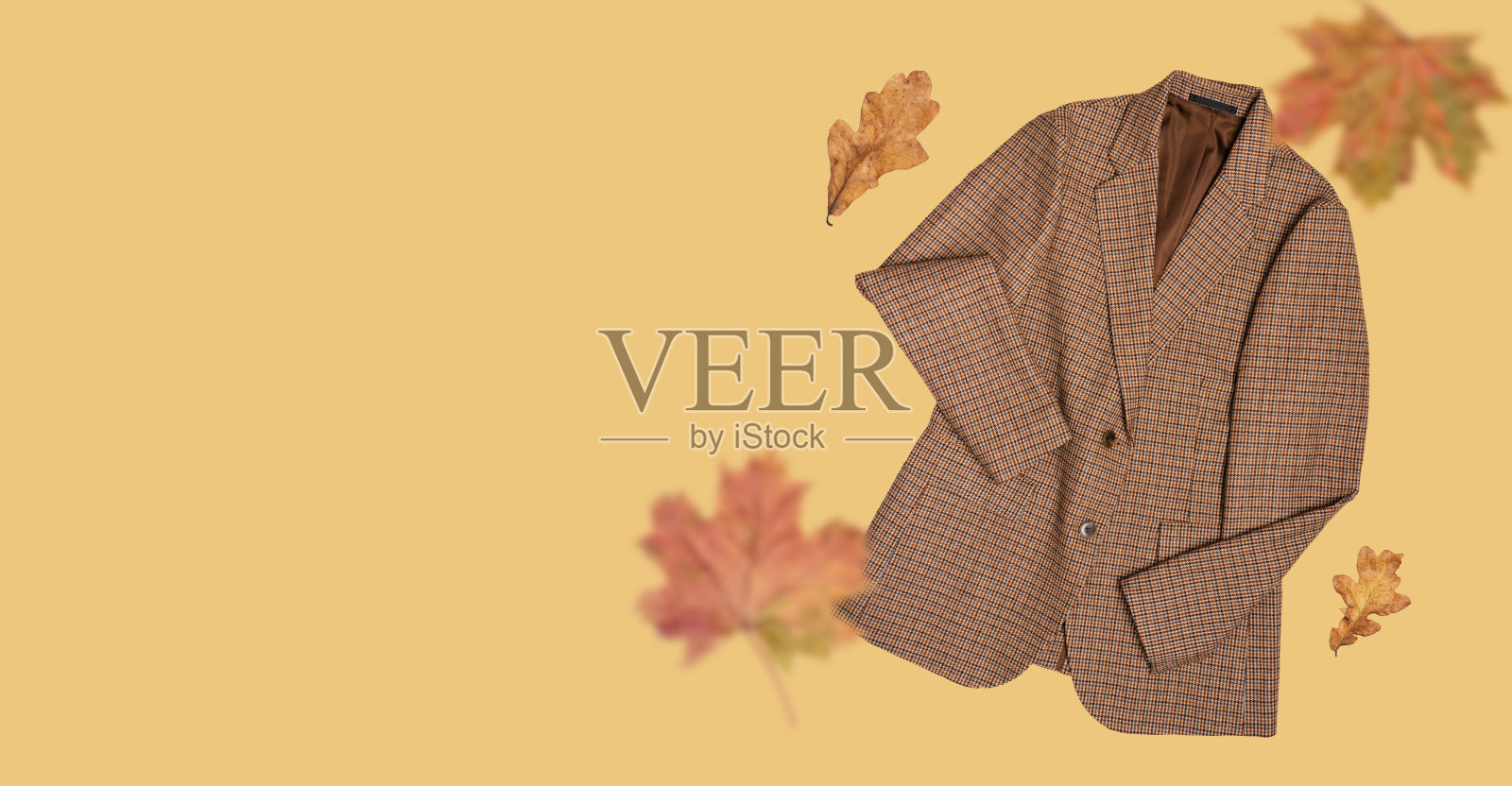 时髦的格子秋夹克照片摄影图片